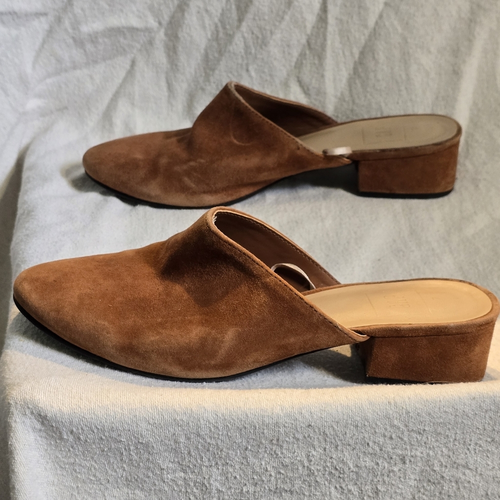 Y2K Gap Suede Mules, Beautiful Color